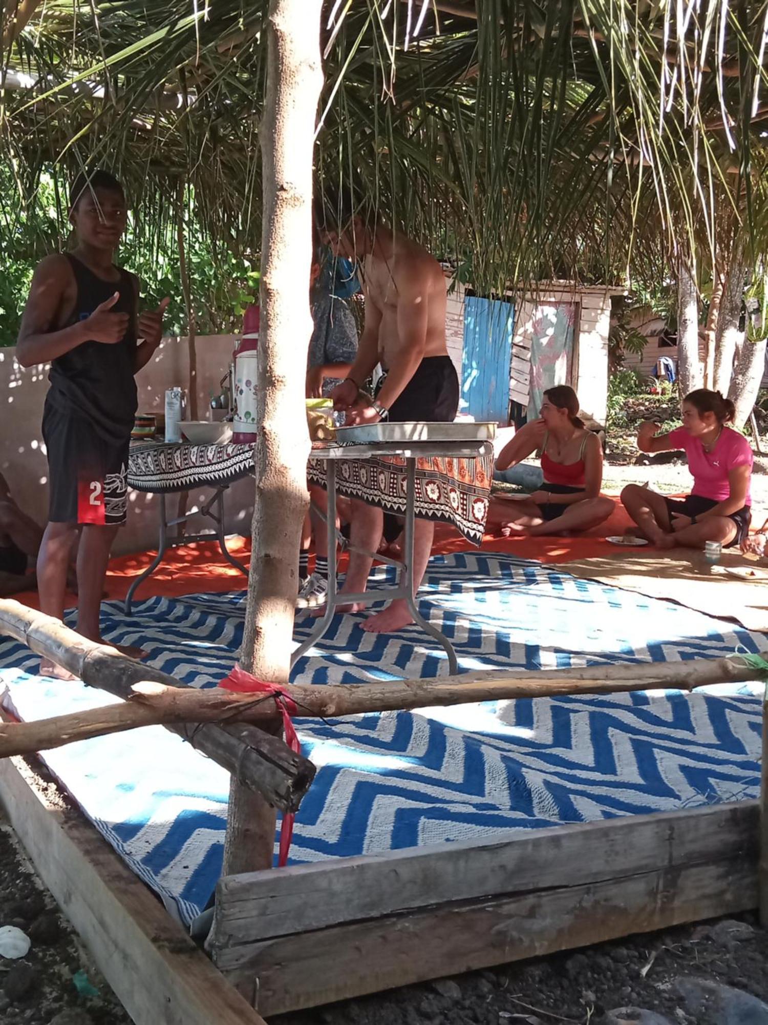 Lusis Homestay เลาโตกา ภายนอก รูปภาพ
